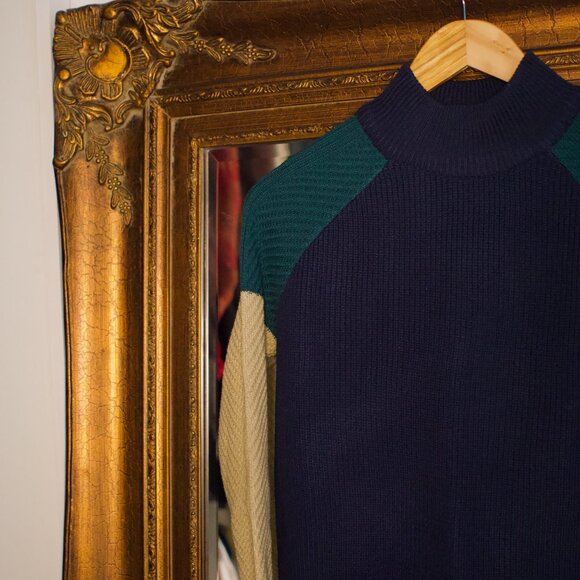 Color Block Knit Sweater - Picture 3 of 5